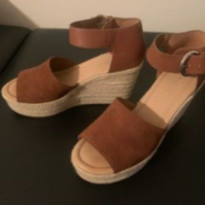 Nine West brown wedges - size 9